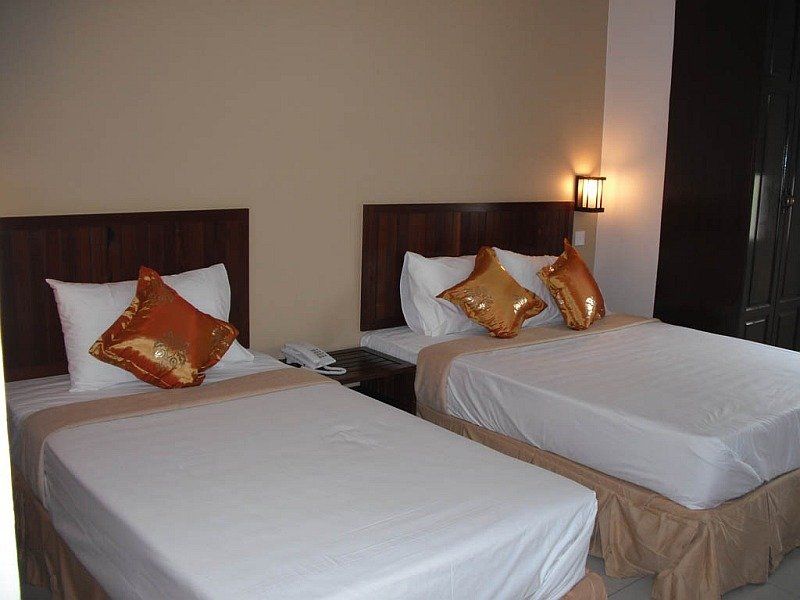 Family Hotel Кланг Екстериор снимка